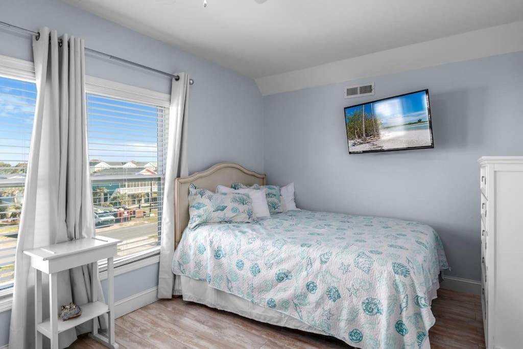 Pool Haven Ocean View Villa Oak Island Exterior photo