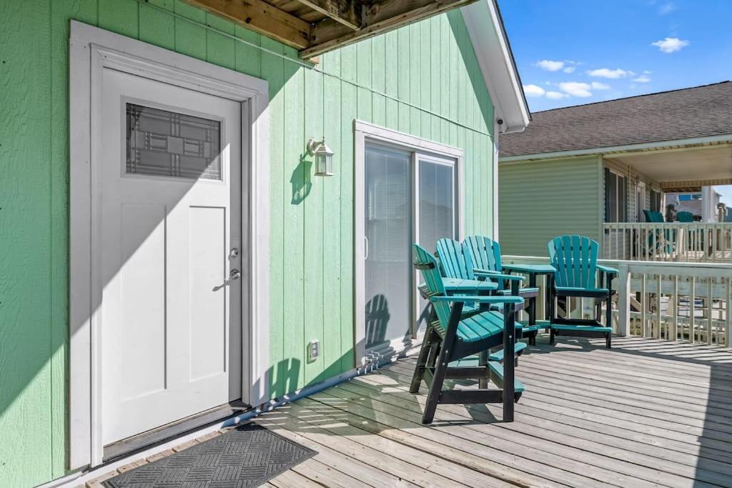 Pool Haven Ocean View Villa Oak Island Exterior photo
